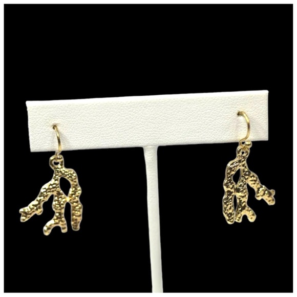 Red Stone Tree Branch Necklace - Picture 7 of 12